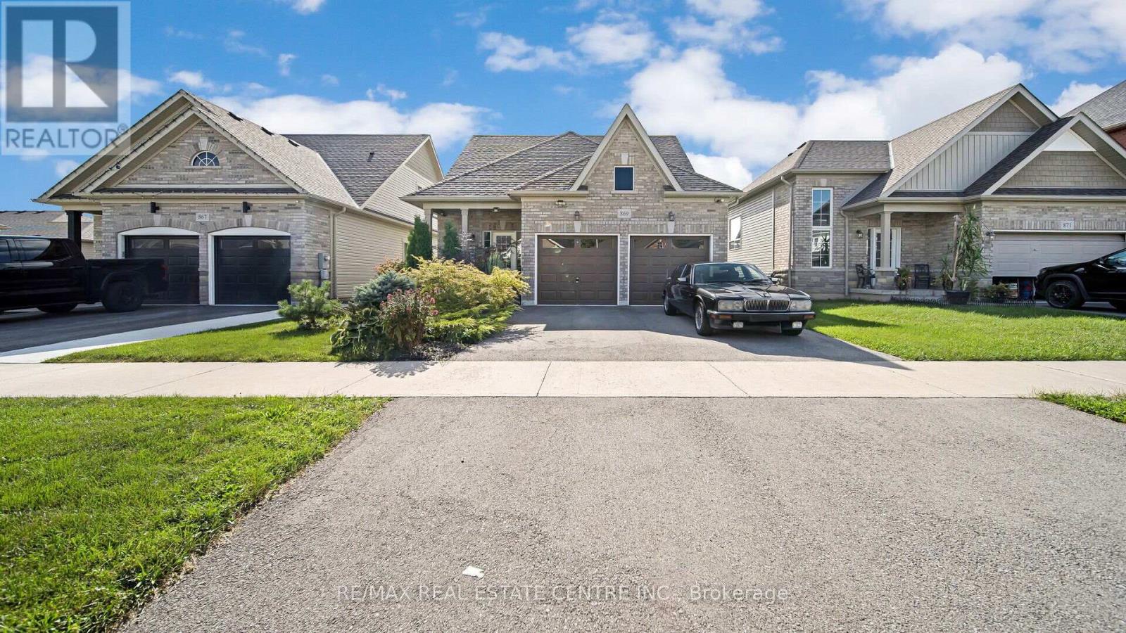 869 BURWELL STREET - 1