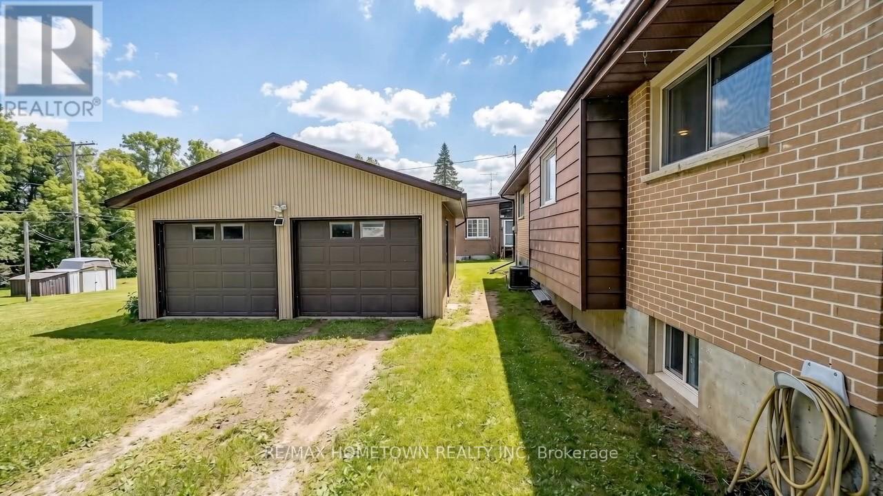 189 REYNOLDS DRIVE - Image 3