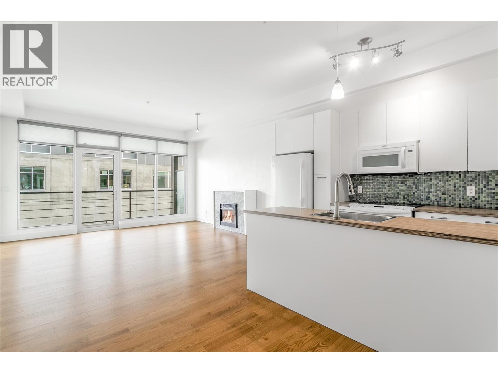 #312 1289 Ellis Street - 5