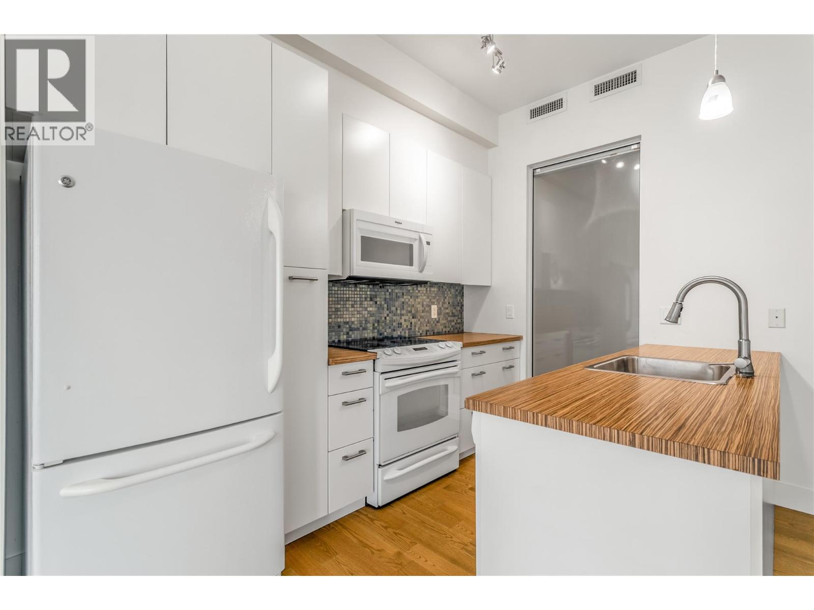 #312 1289 Ellis Street - 8