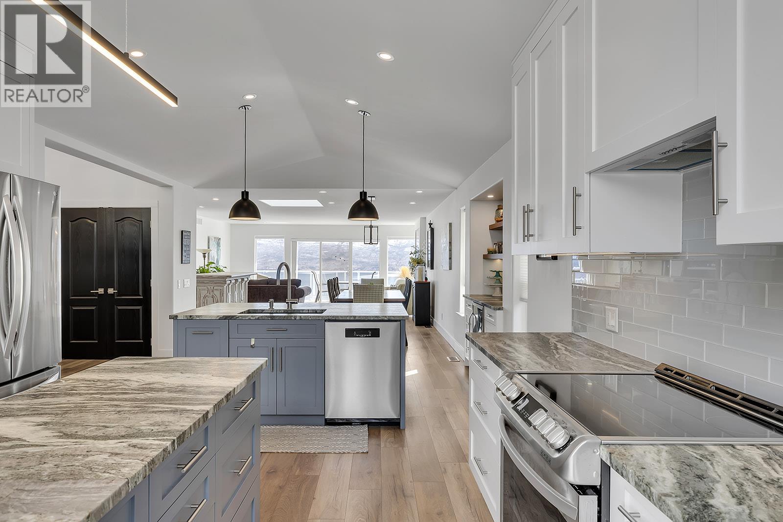 1405 Menu Road - 11