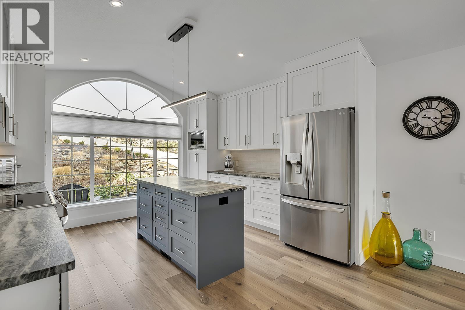 1405 Menu Road - 14