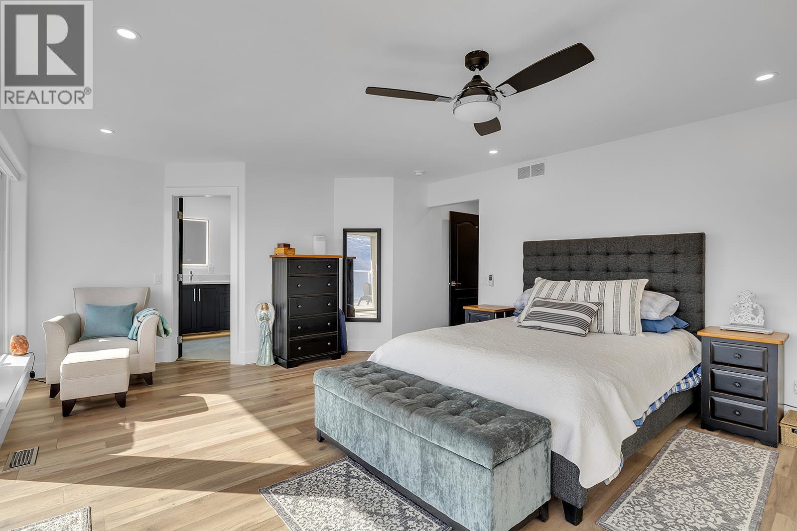 1405 Menu Road - 26
