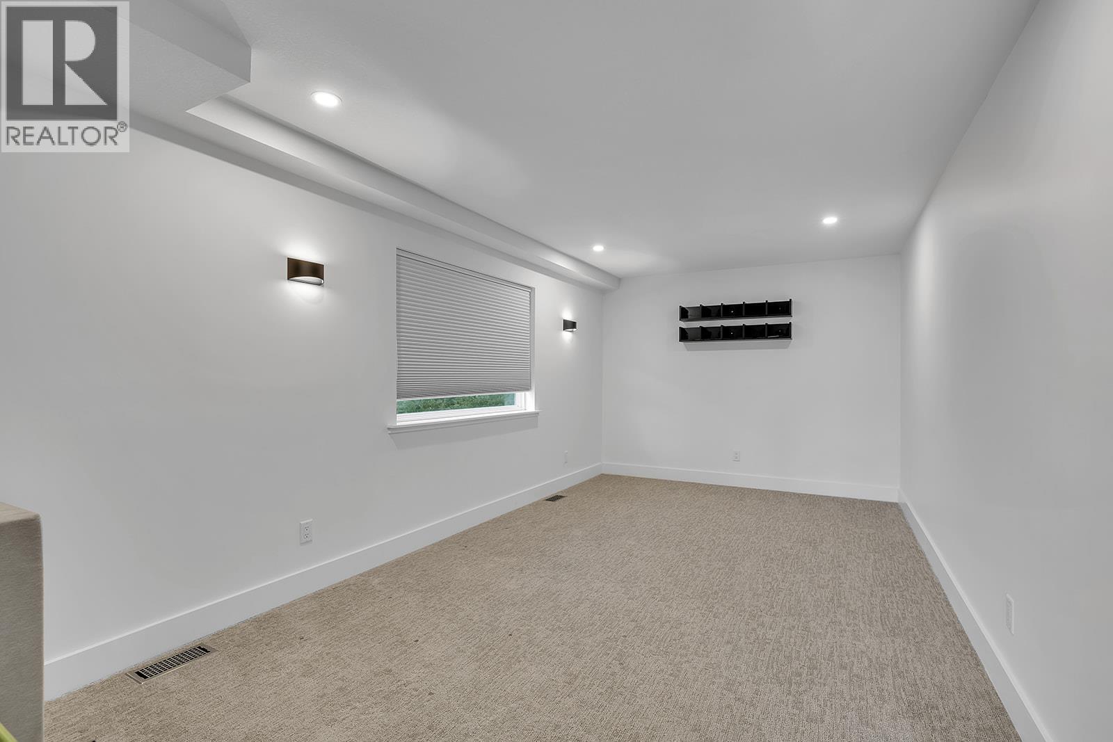 1405 Menu Road - 38