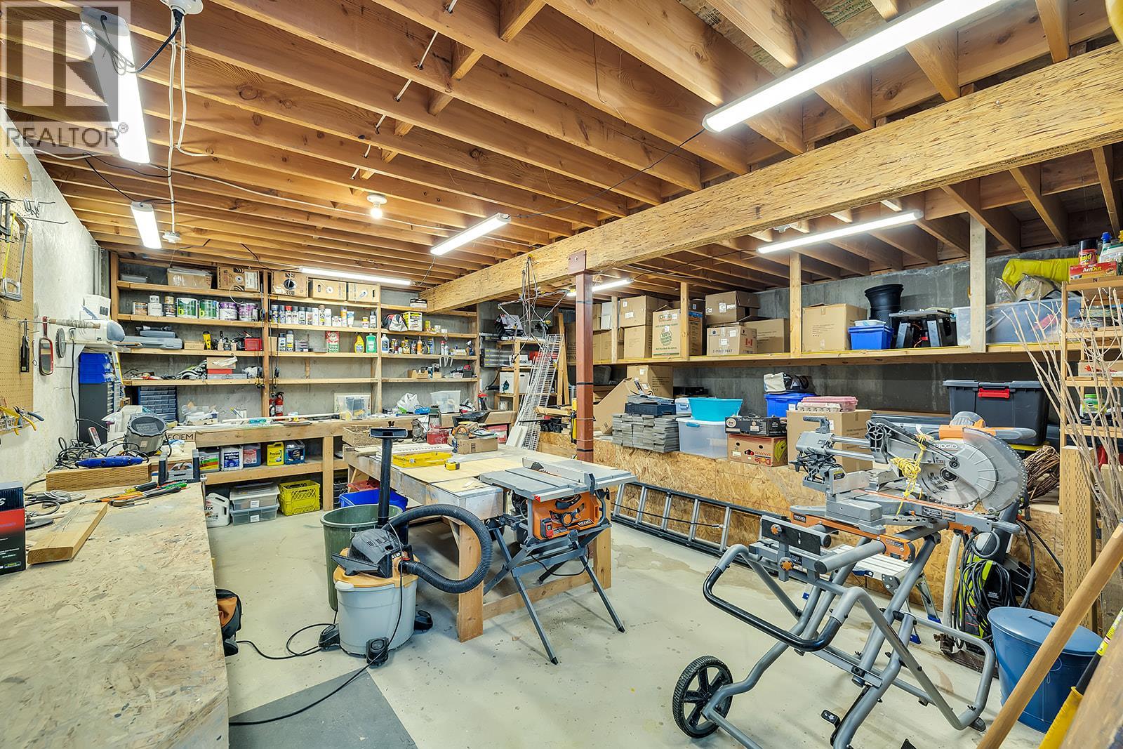  1405 Menu Road, West Kelowna