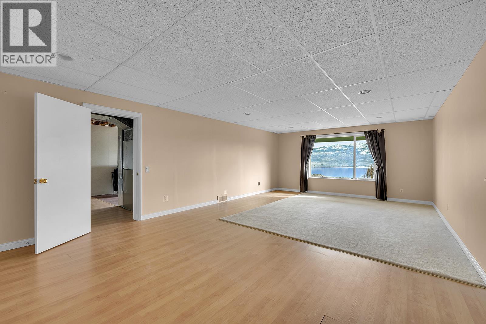 1405 Menu Road - 47