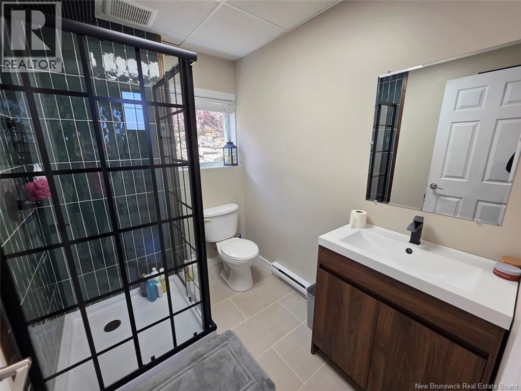 5722 Centrale Street - 34