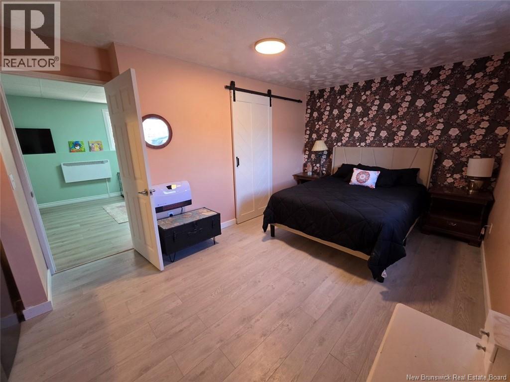 5722 Centrale Street - 36