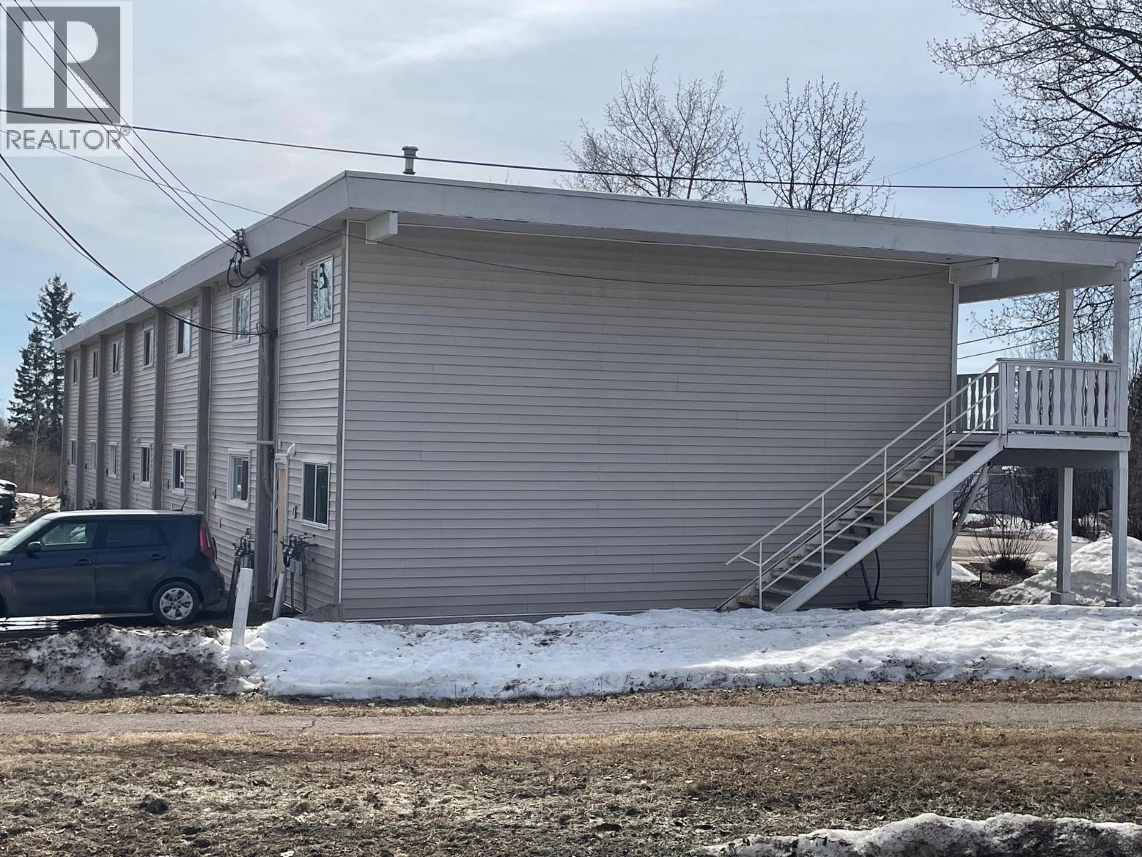 5504-5508 49 STREET - 4