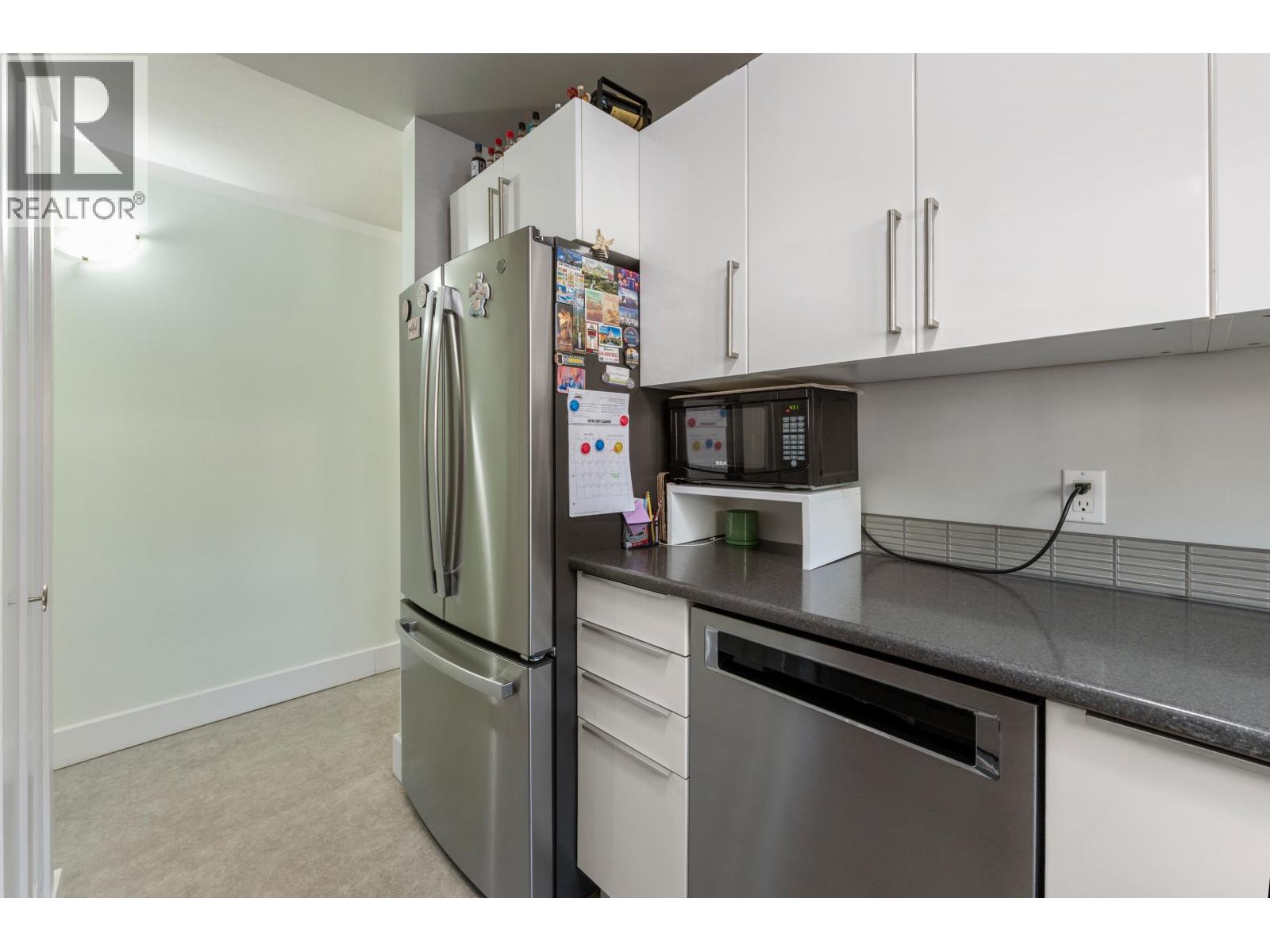 201 175 W 4TH STREET, North Vancouver