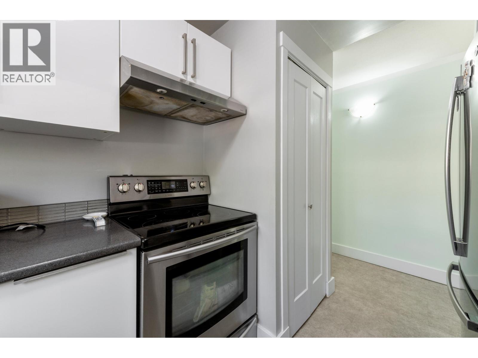 201 175 W 4TH STREET, North Vancouver