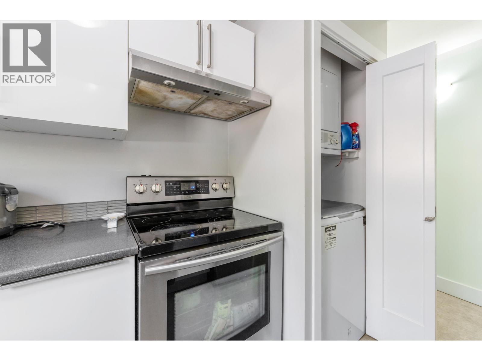 201 175 W 4TH STREET, North Vancouver