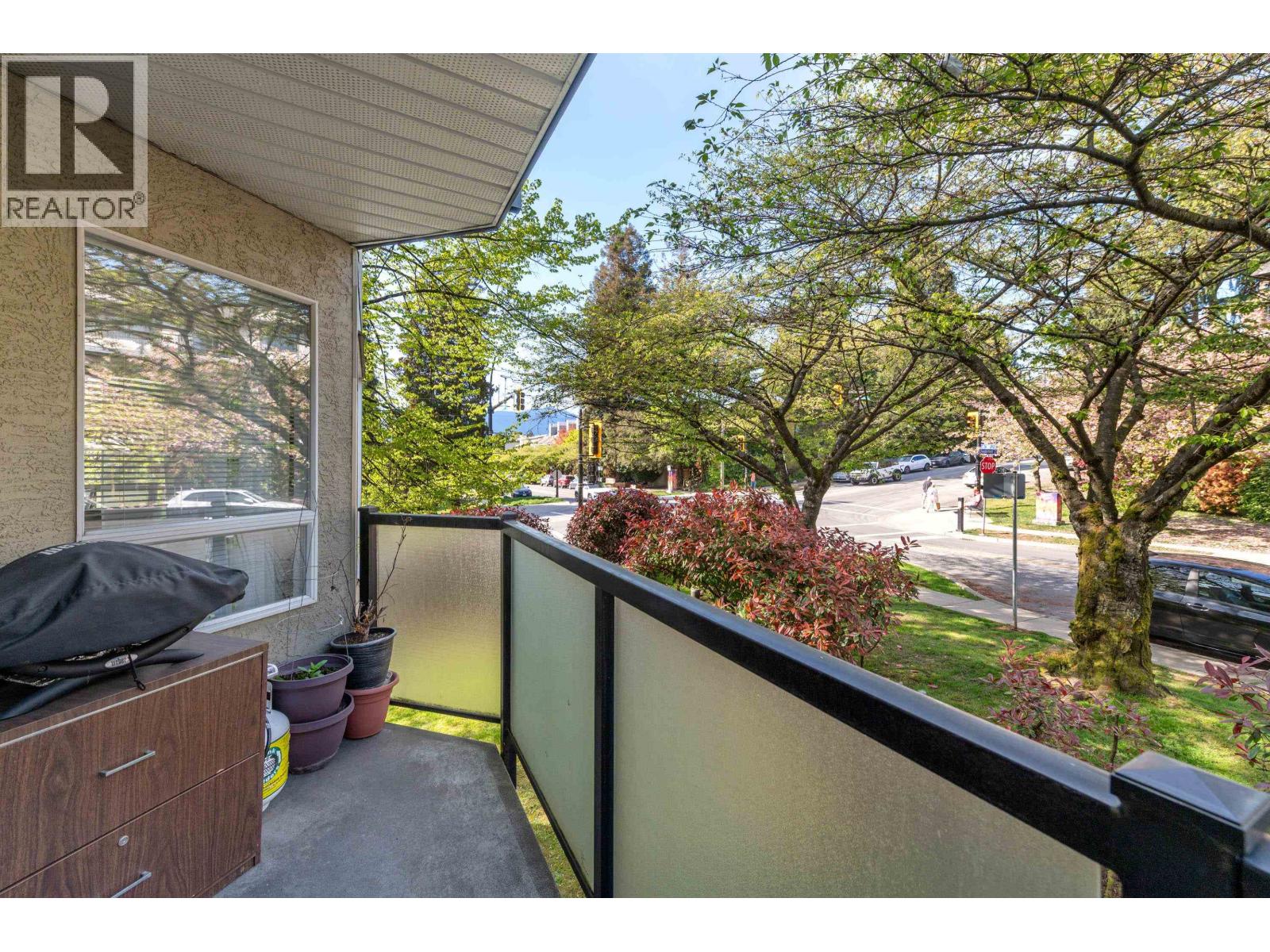 201 175 W 4TH STREET, North Vancouver