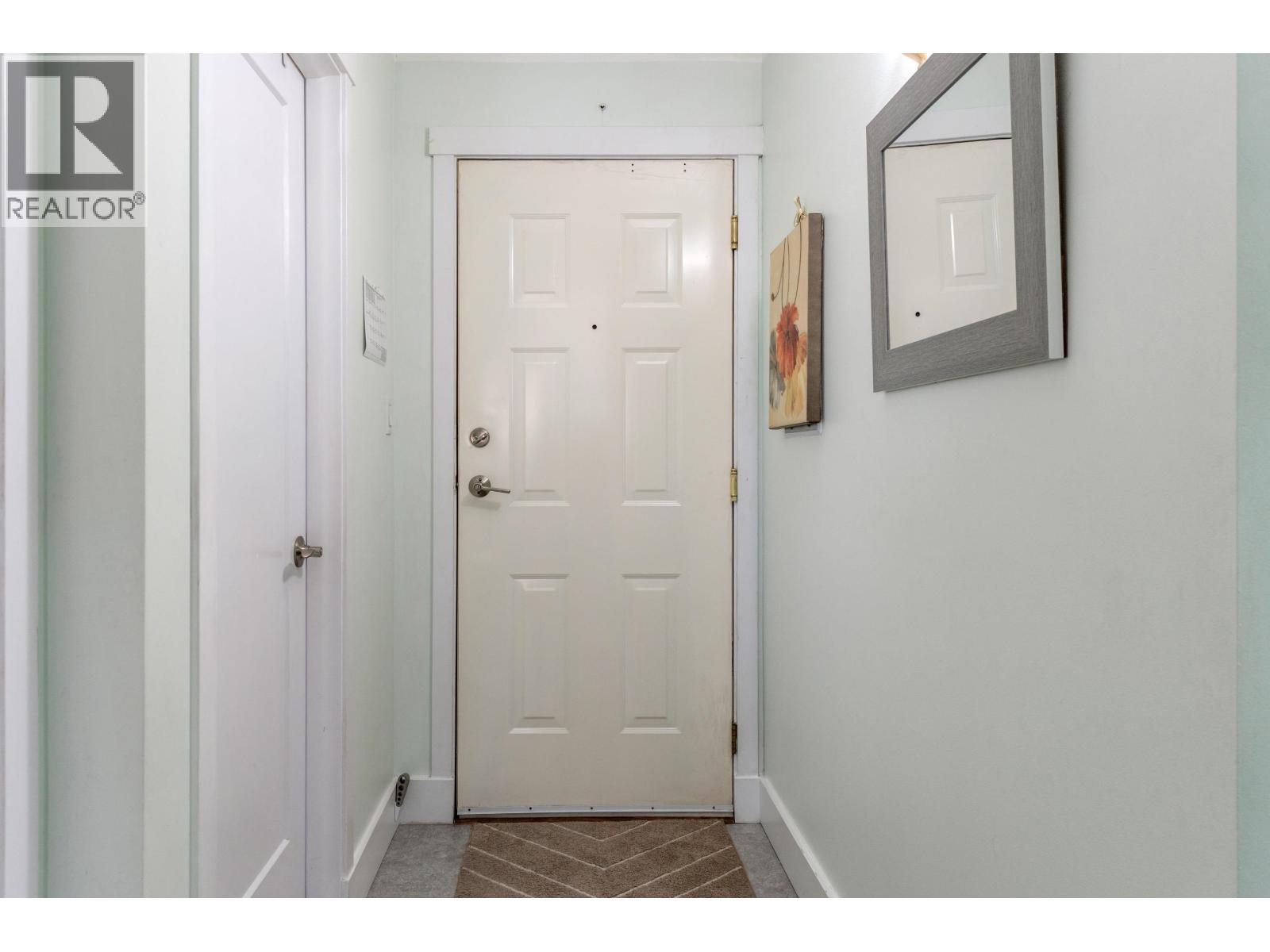201 175 W 4TH STREET, North Vancouver