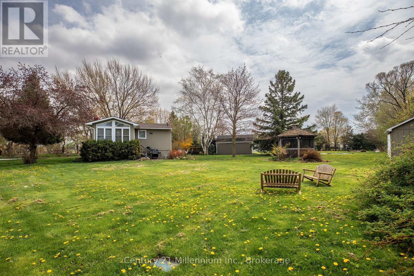 72234 LAKESHORE DRIVE - 5