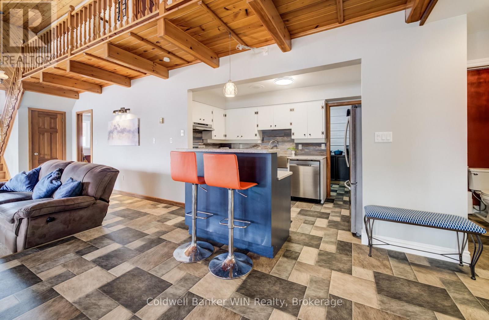 471568 SOUTHGATE SIDEROAD 47 - 5