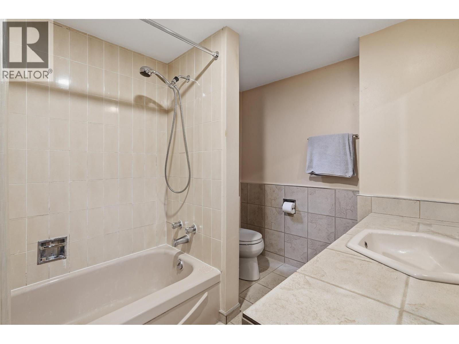 3 Bed, 3 Bath House for Sale in Vancouver – 792 W 54TH AVENUE, Vancouver - Image 15