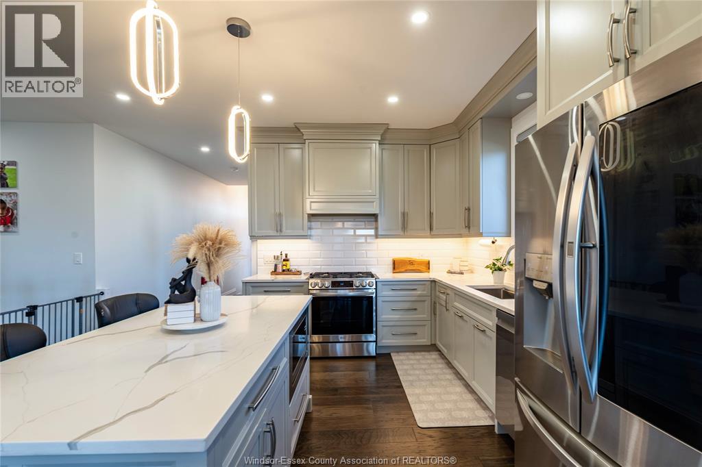 2 SUMMERVILLE AVENUE - 10