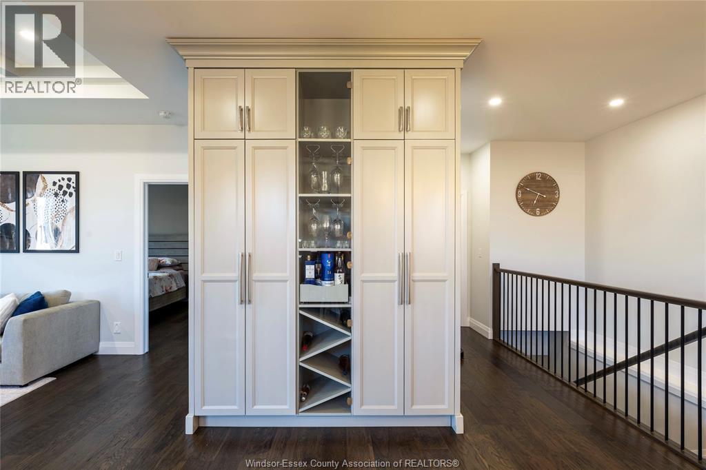 2 SUMMERVILLE AVENUE - 15