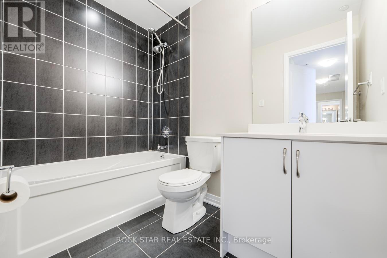 #16 670 ATWATER AVENUE - 27