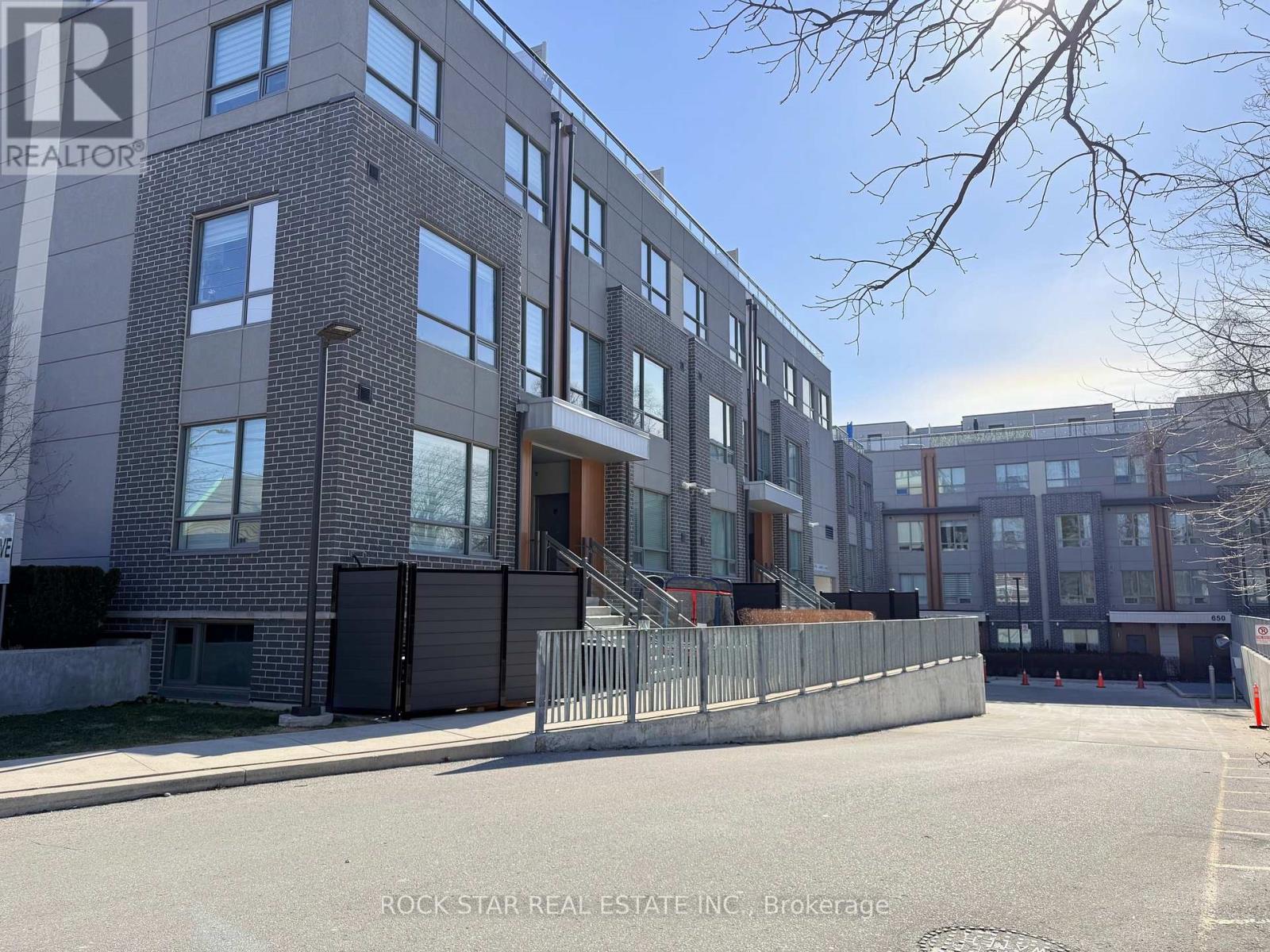 #16 670 ATWATER AVENUE - 34