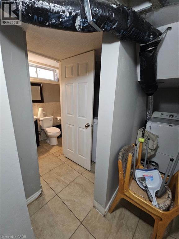 300 COUNTRYSTONE Crescent Unit# #B, Kitchener, Ontario, N2N3S2 — Photo 14
