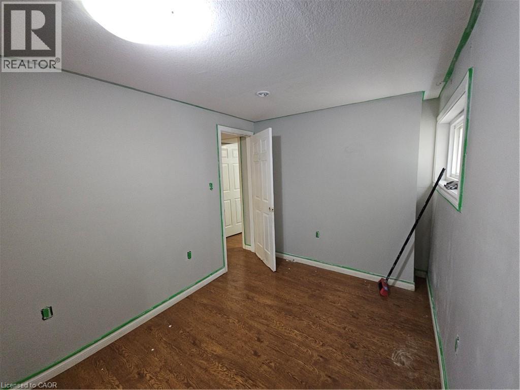 300 COUNTRYSTONE Crescent Unit# #B, Kitchener, Ontario, N2N3S2 — Photo 11