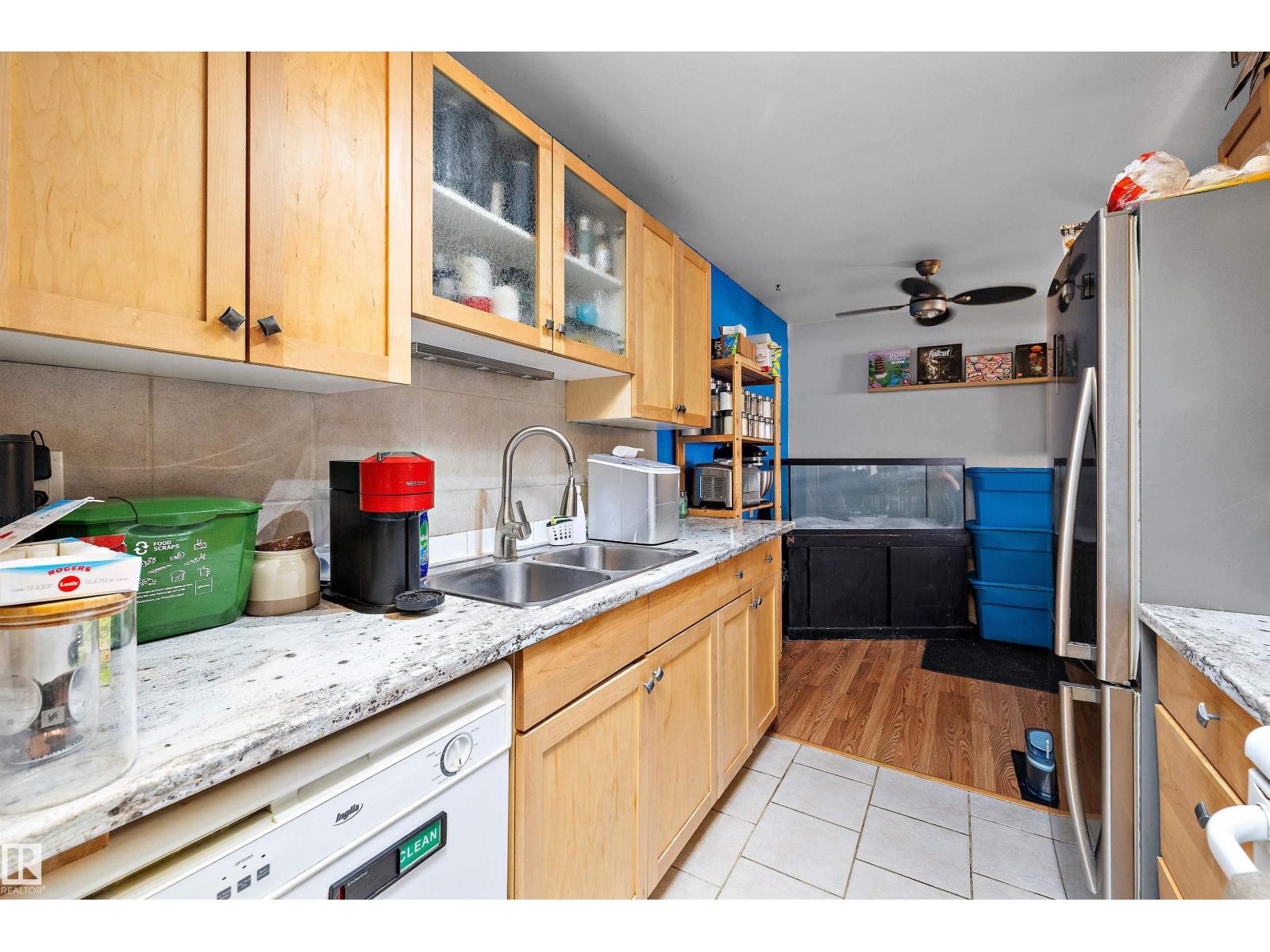#206 10529 93 ST NW, Edmonton