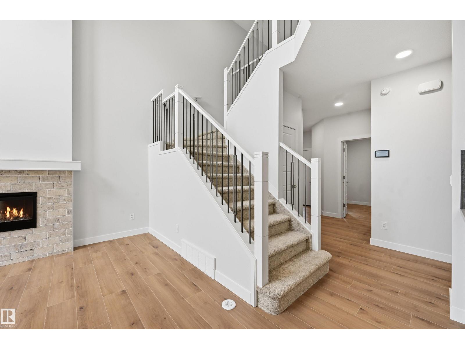 3048 DIXON LANDING LD SW, Edmonton