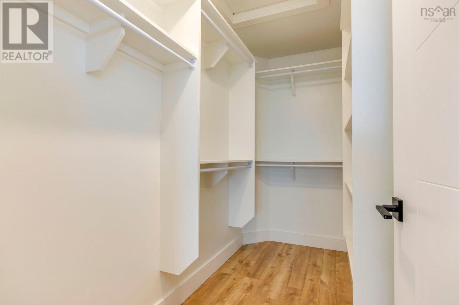 Property 28 of 49 of 79 Darjeeling Drive