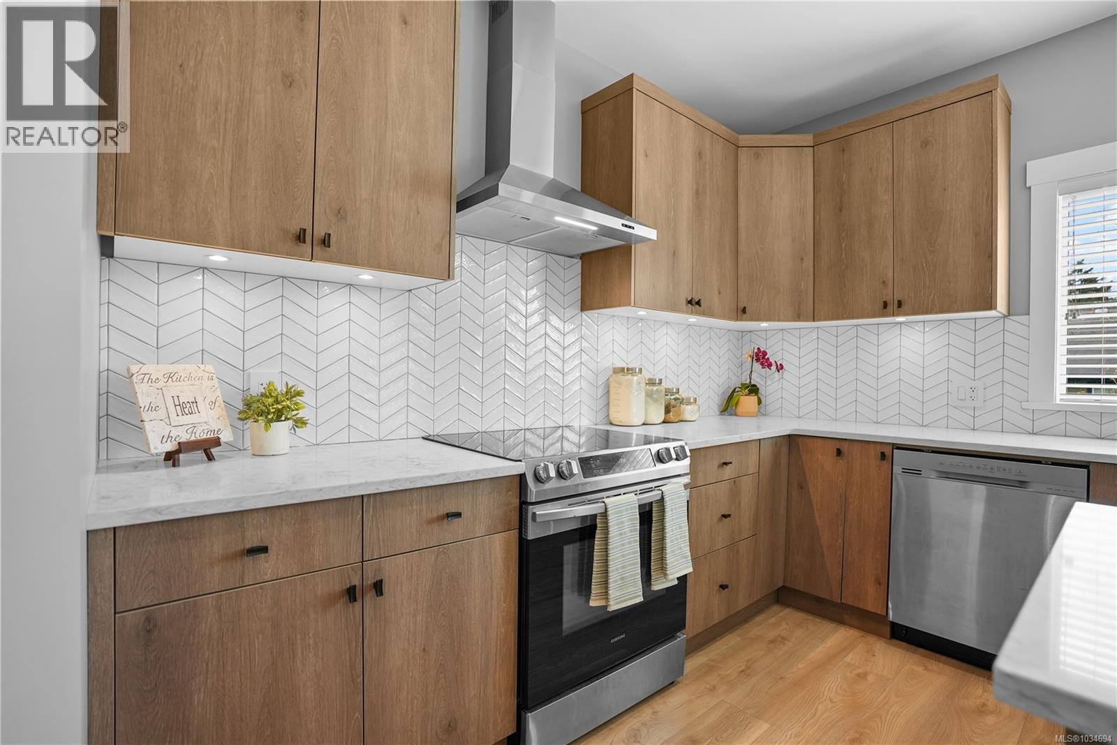  1184 Smokehouse Crescent, Langford