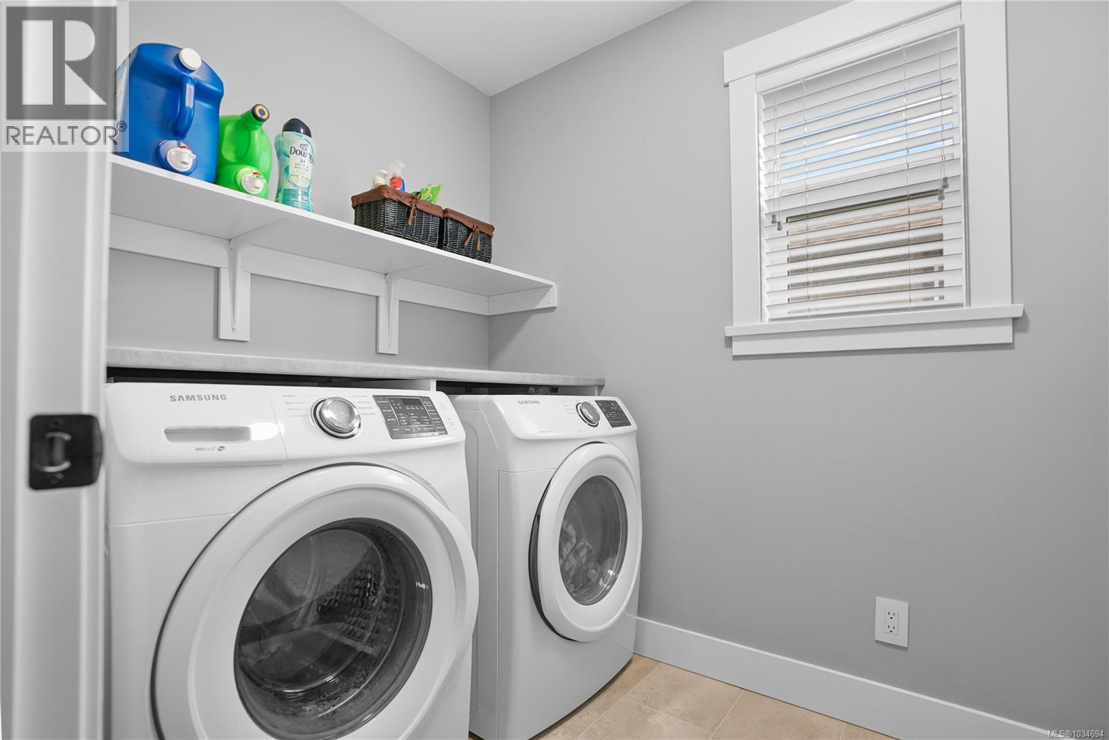  1184 Smokehouse Crescent, Langford