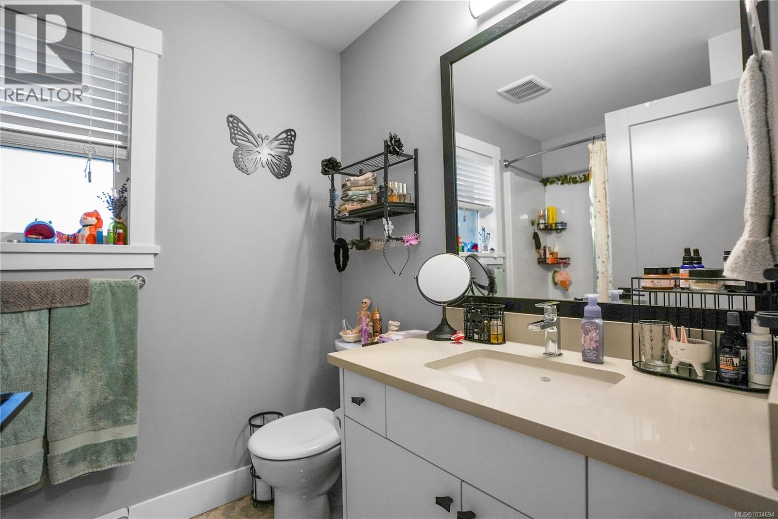  1184 Smokehouse Crescent, Langford