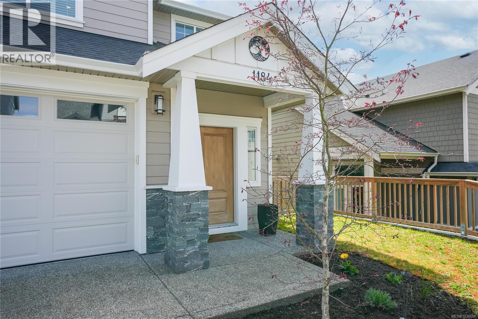  1184 Smokehouse Crescent, Langford