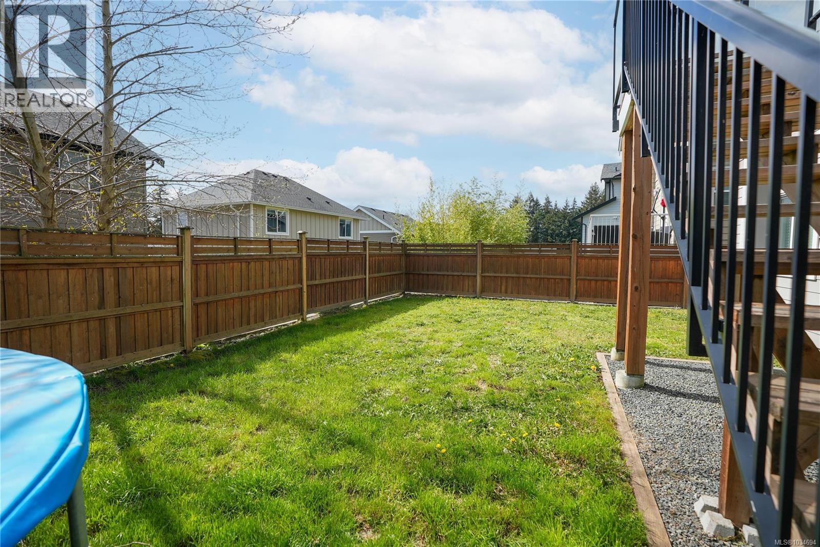  1184 Smokehouse Crescent, Langford