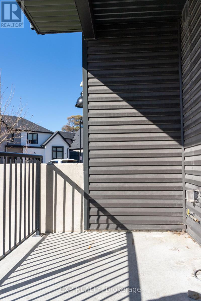 #101 110 FERGUS AVENUE - 18
