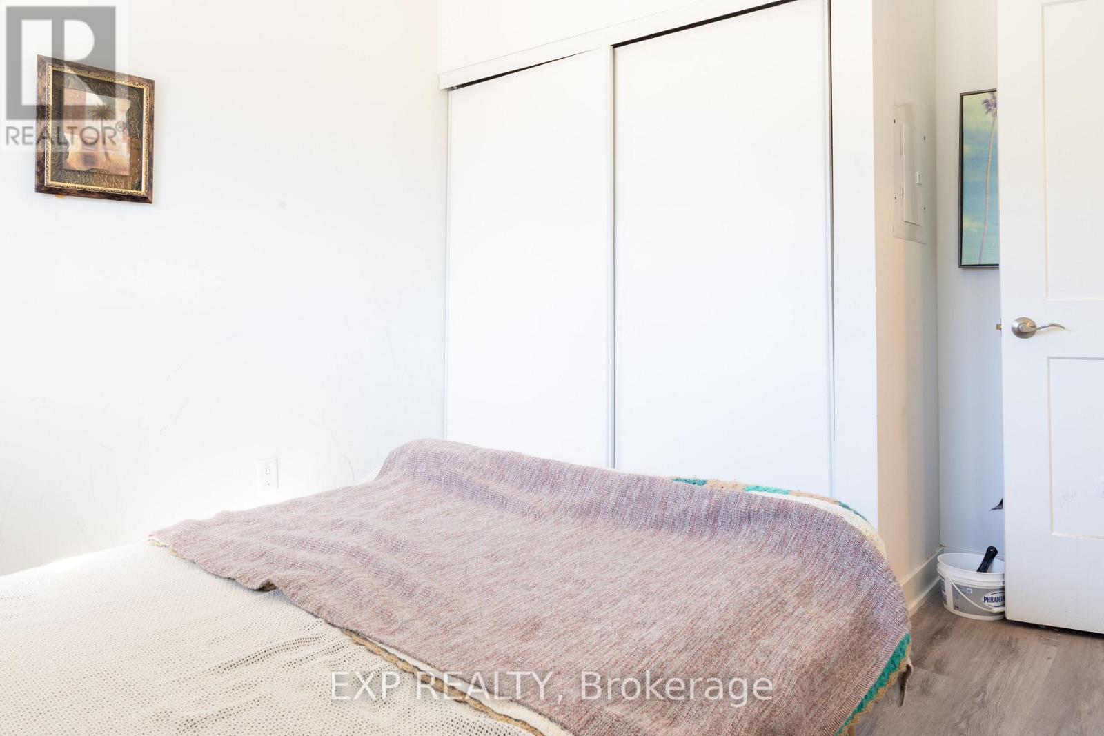 #101 110 FERGUS AVENUE - 6