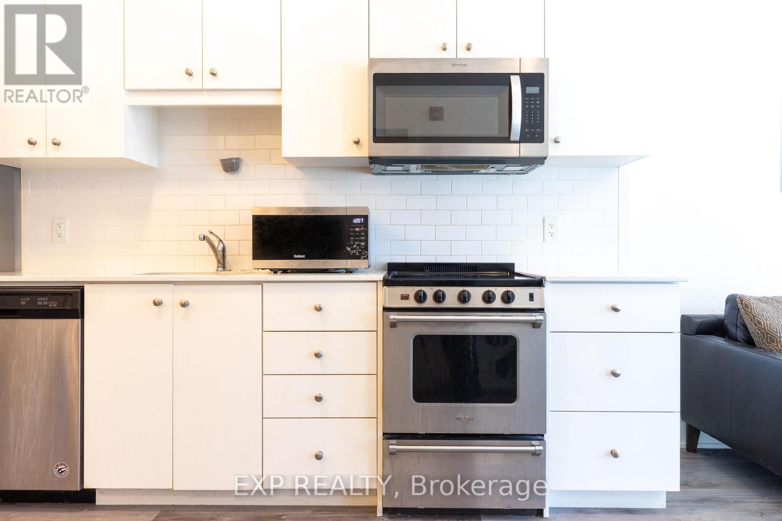 #101 110 FERGUS AVENUE - 7