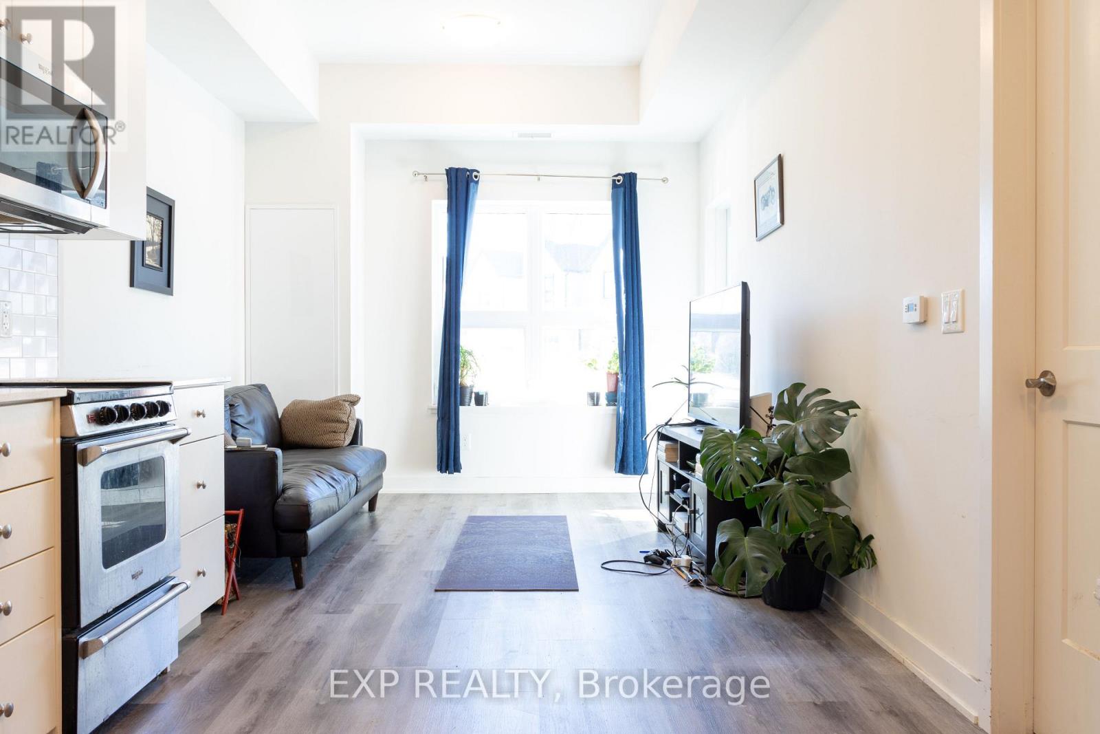 #101 110 FERGUS AVENUE - 1