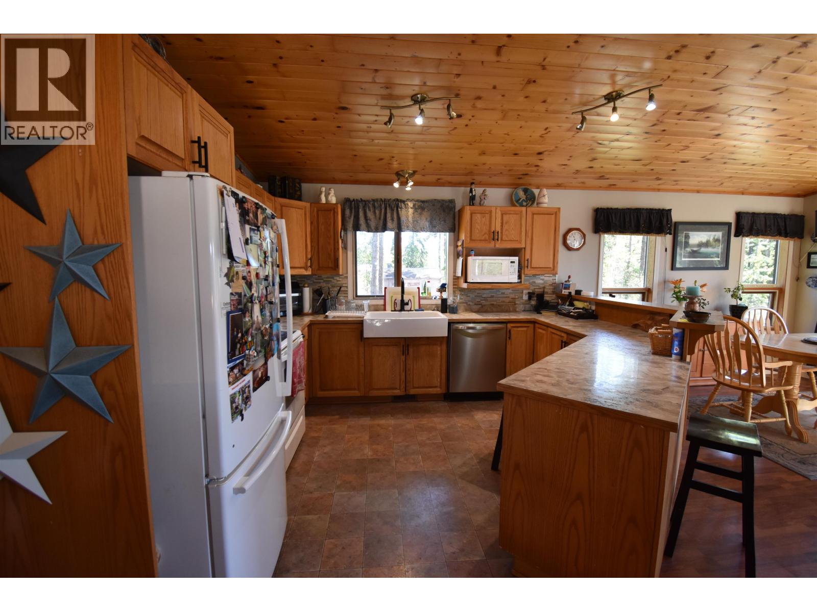 3253 CHAPMAN ROAD - 4