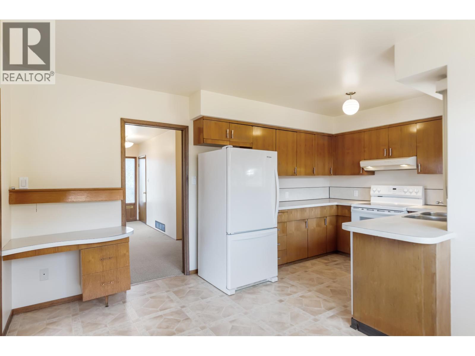 7988 SUSSEX AVENUE, Burnaby