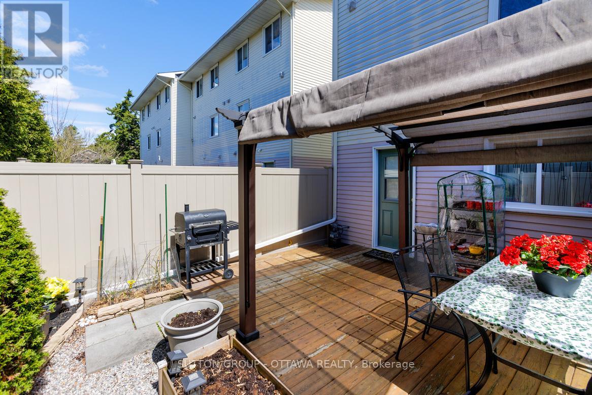 1942 GARDEN PARK LANE - 10