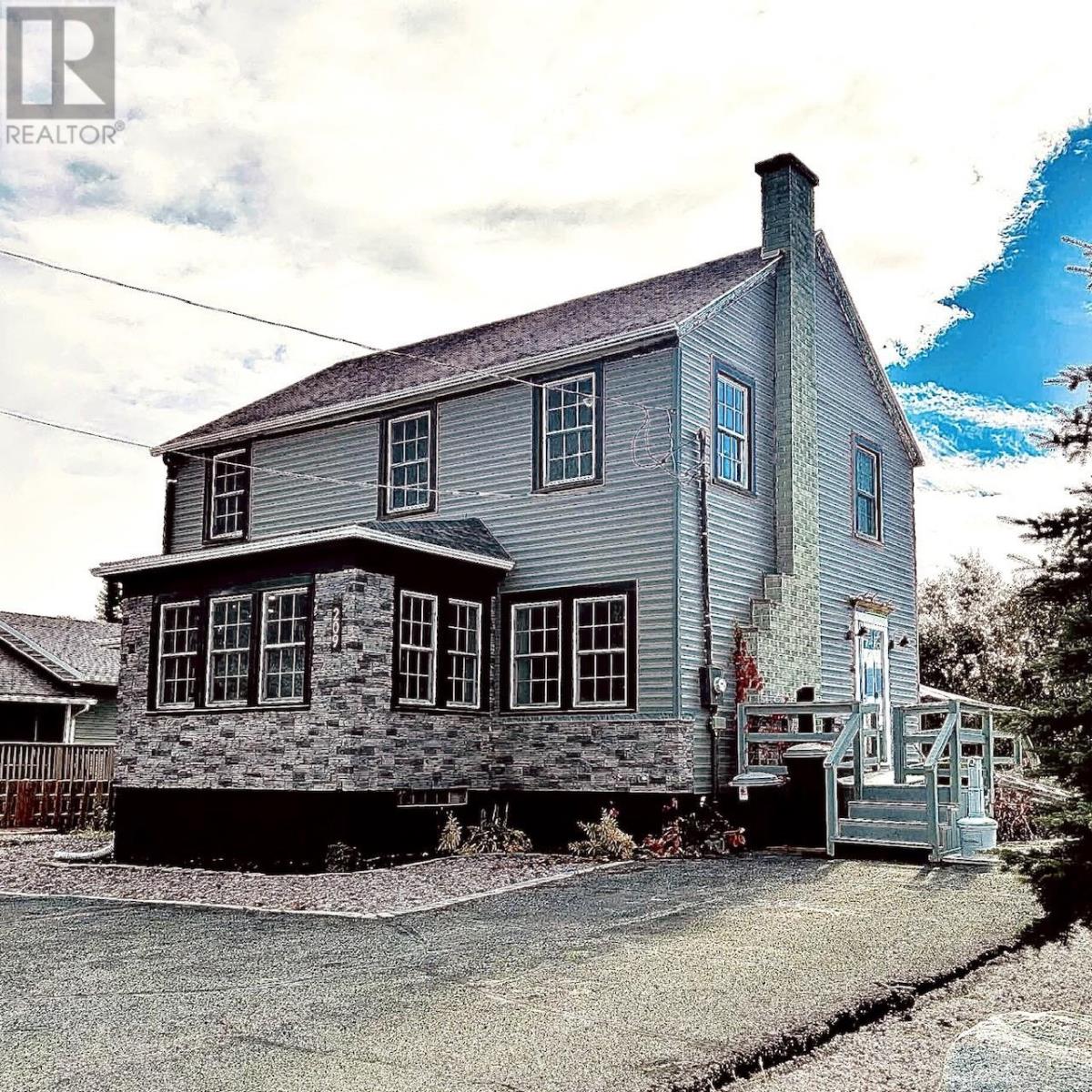 209 McKenzie AVE E - 1