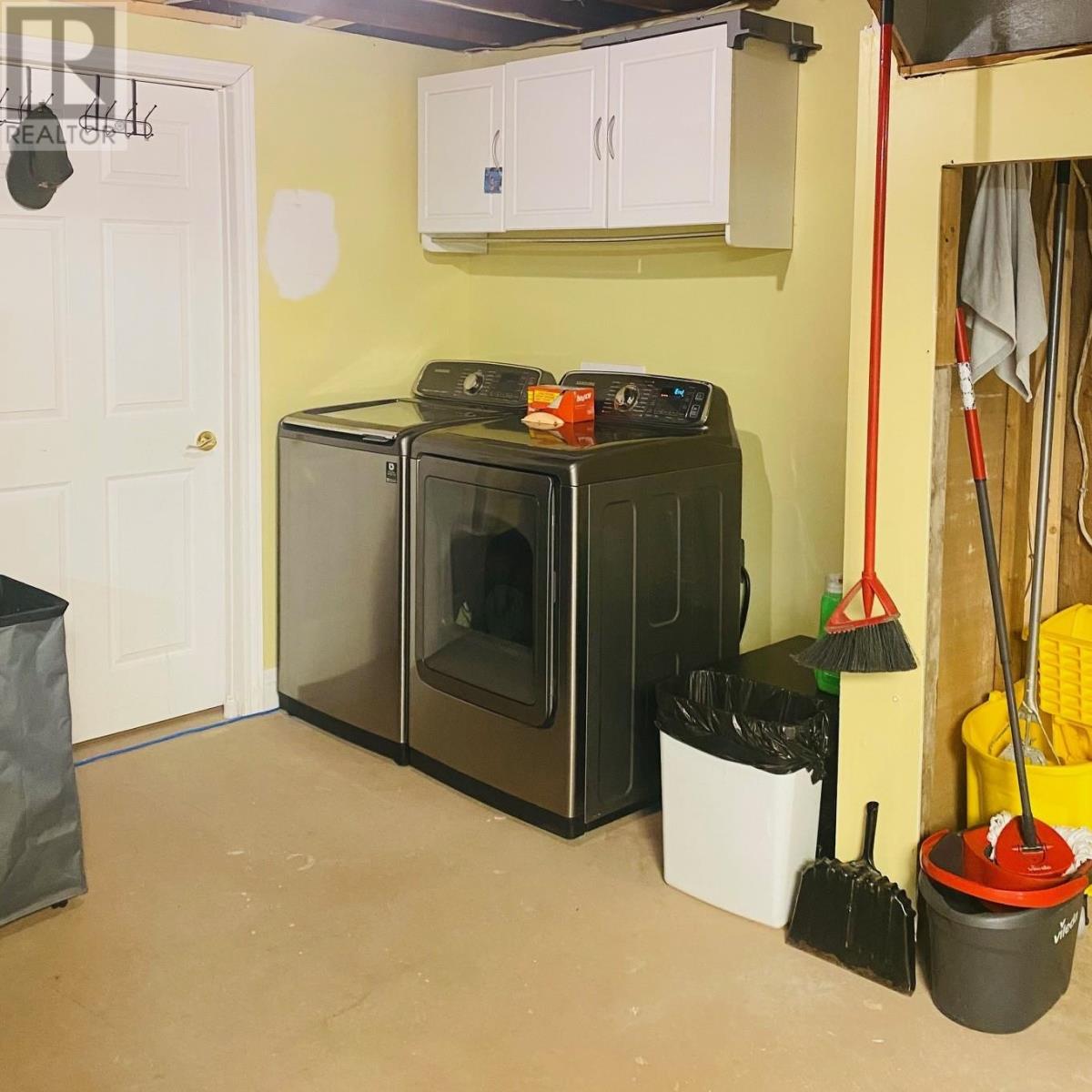 209 McKenzie AVE E - 25