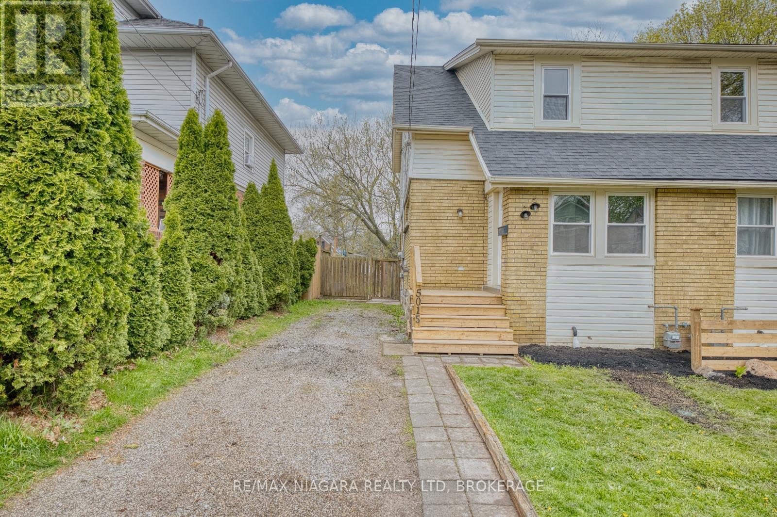 5015 FIFTH AVENUE - Image 2