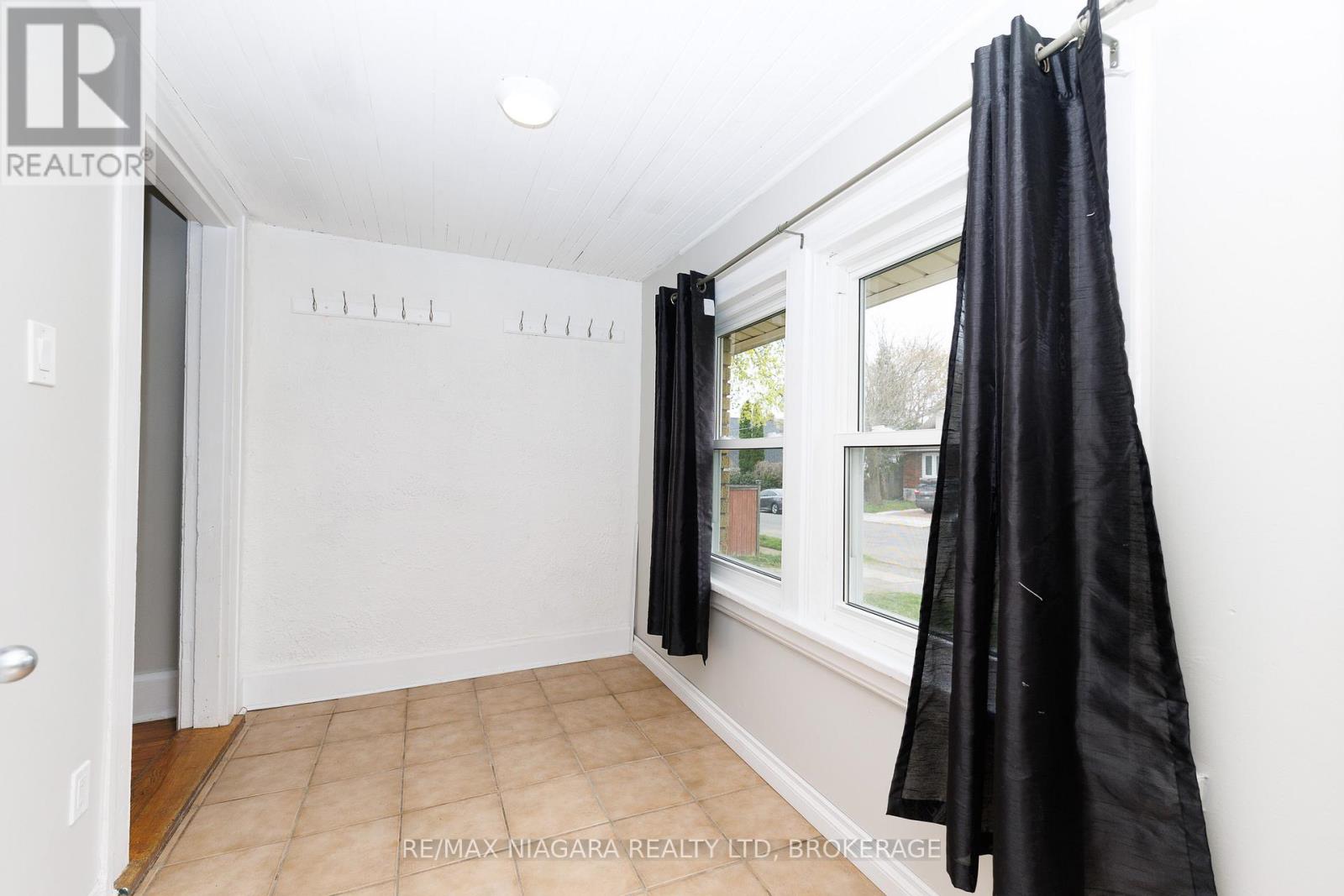 5015 FIFTH AVENUE - 6