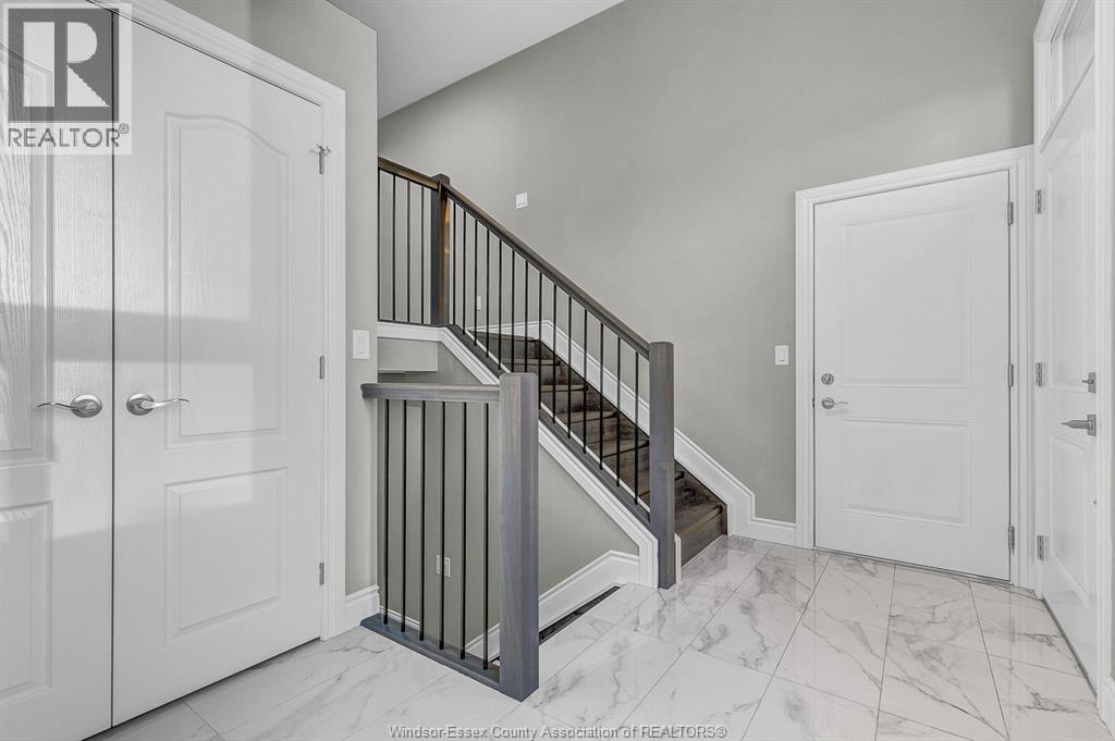 1858 BUCKINGHAM, Windsor, Ontario, N8T2A8 — Photo 3