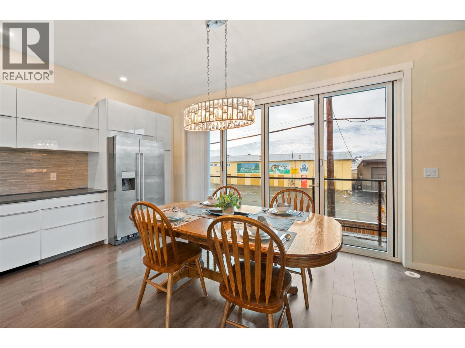 #5 5995 Oliver Landing Crescent - 3