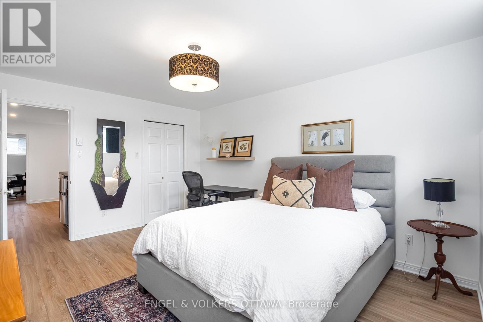 1926 RIDEAU GARDEN DRIVE - 39
