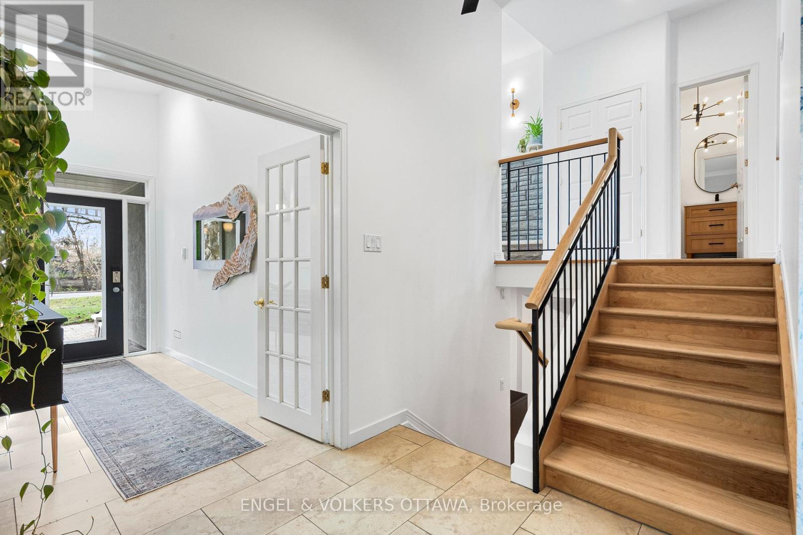 1926 RIDEAU GARDEN DRIVE - 7